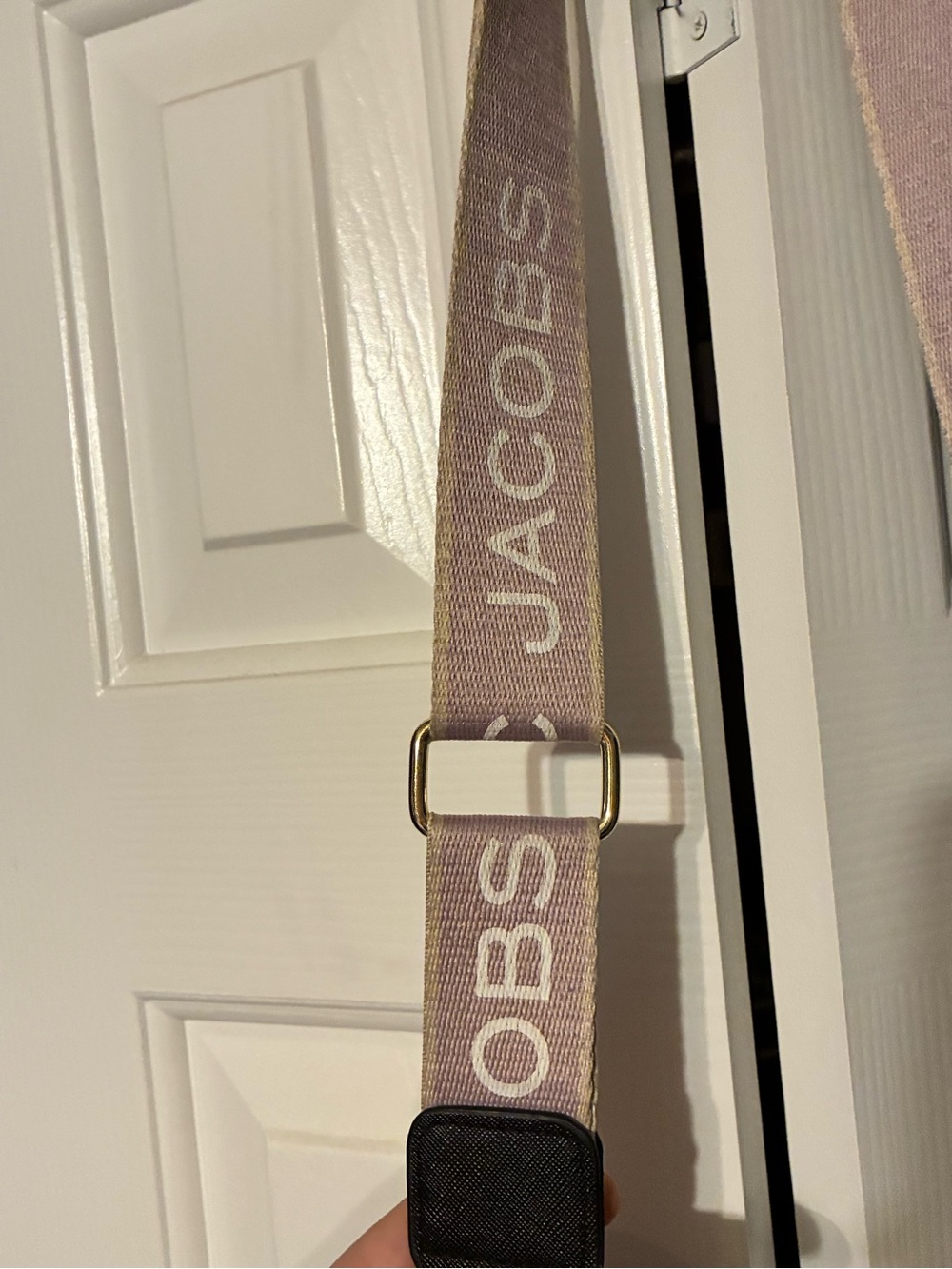 Marc Jacobs Lilac Crossbody Camera Bag with Gold Hardware - Picture 4 of 12